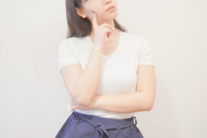 浮気調査をされてるかもと感じた時の対処法は?探偵が解説!